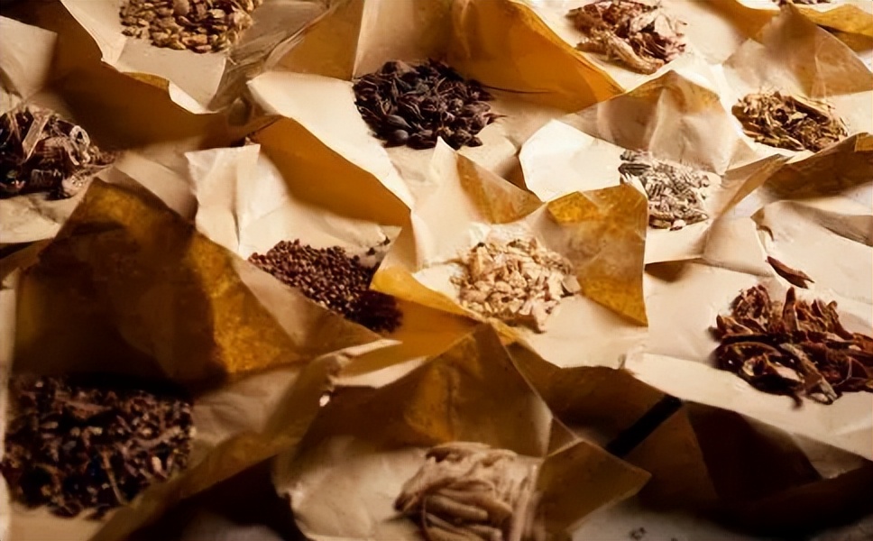 胸椎正骨推拿手法,中医胸椎推拿手法全套教程