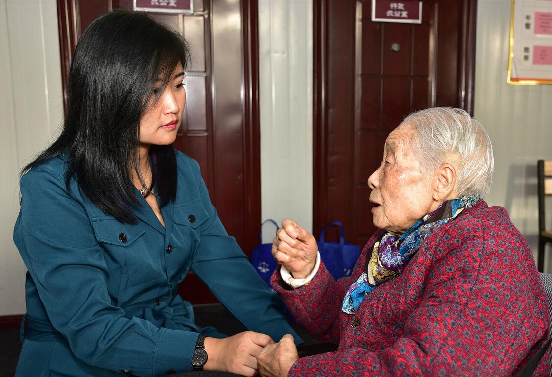 职工养老保险交满10年有什么好处,补交养老保险有什么好处和弊端