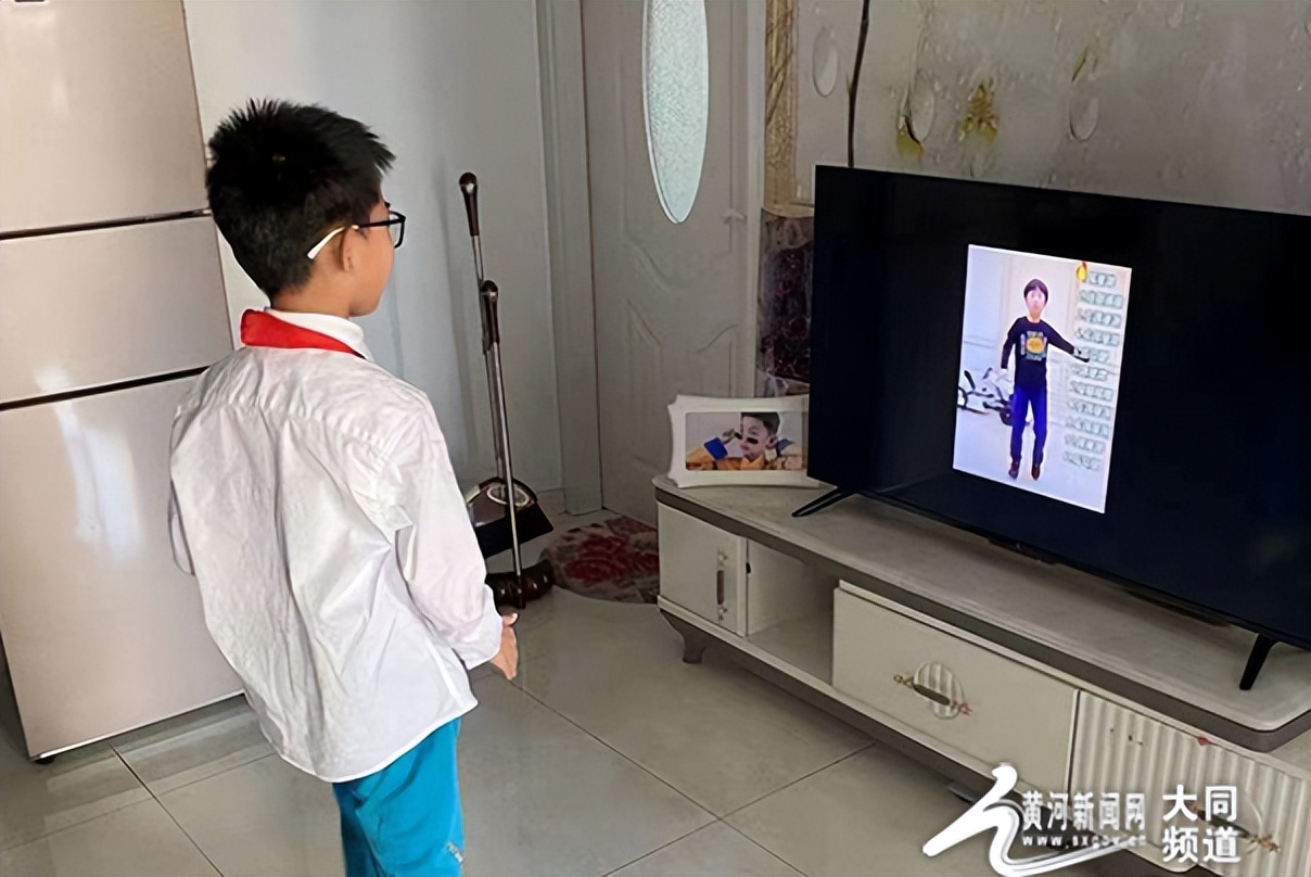 你我同行抗击疫情诗歌朗读,你我同行抗疫情