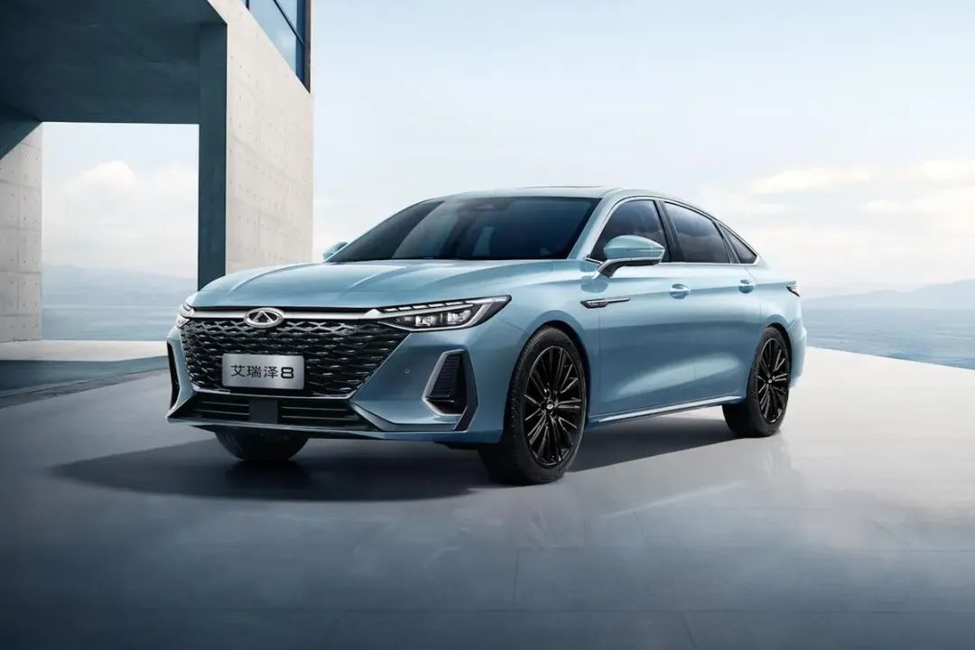 卡罗拉口碑最好的车型,卡罗拉轴距2.7米为何后排空间窄