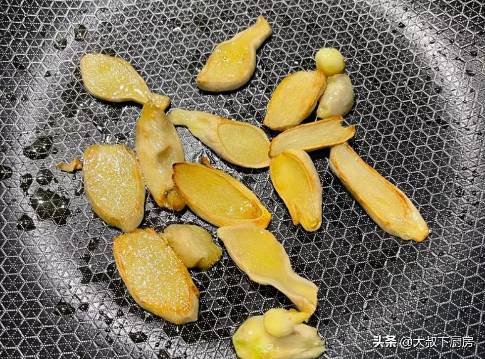 不是坐月子能吃月子餐吗,不甜的猪脚姜醋做法