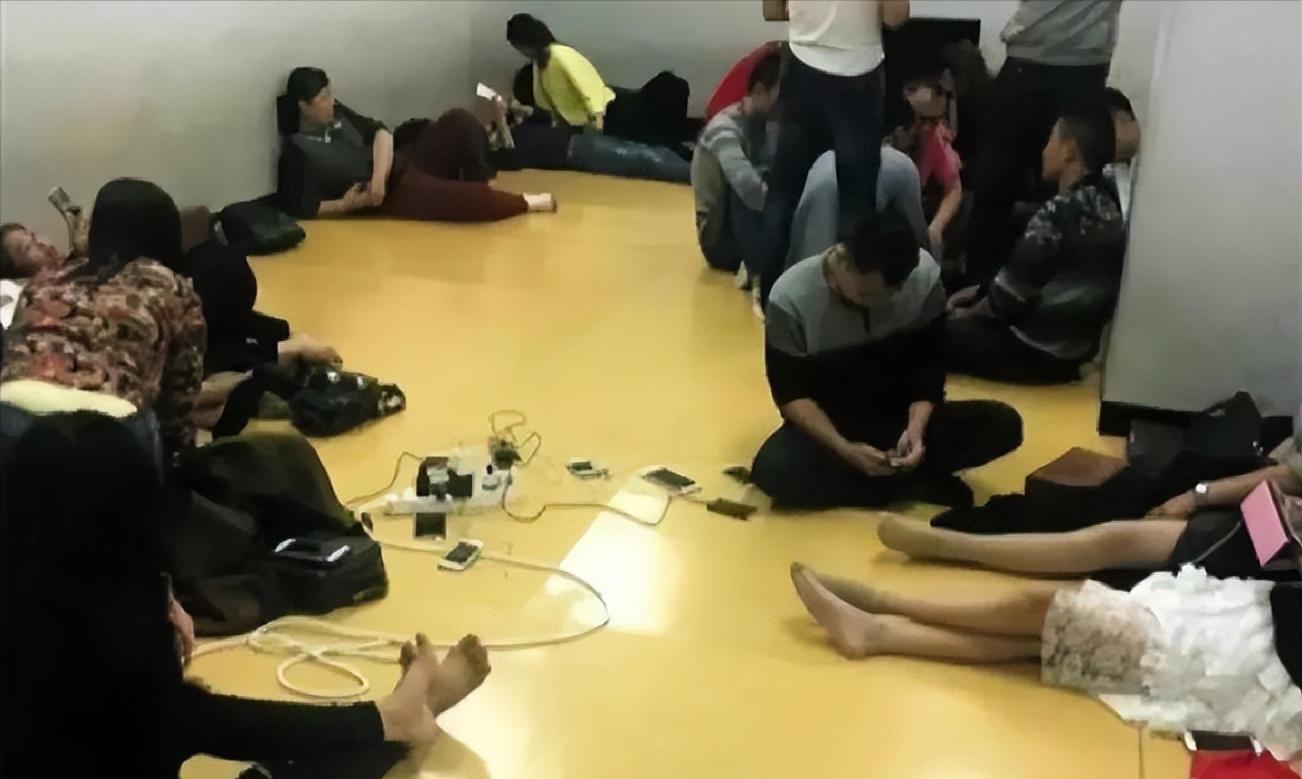 中国人给韩国送钱，韩国网友却直言，中国人不要来我们不欢迎！