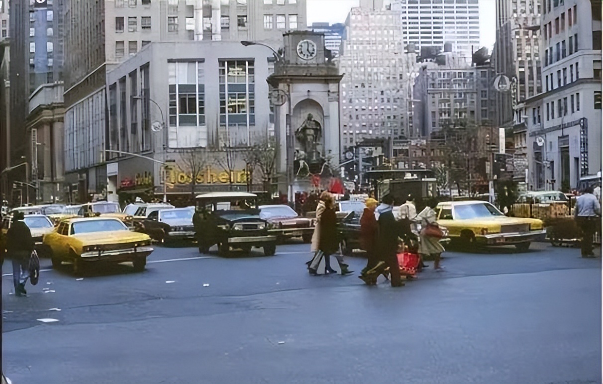 她是陈独秀最宠爱的孩子，不听劝告遭骗婚，晚年还被儿子卷走财产