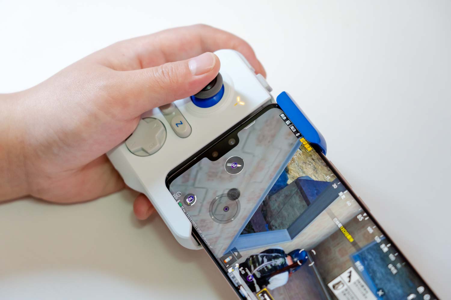 vivo手柄和飞智手柄哪个好,vivo闪电游戏手柄评测