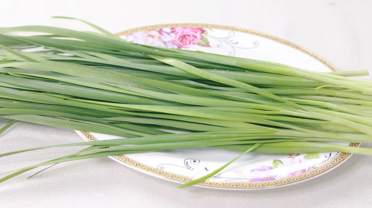 韭菜加上这些食材，天生绝配！常吃能疏通肠道，大肚腩也会变小