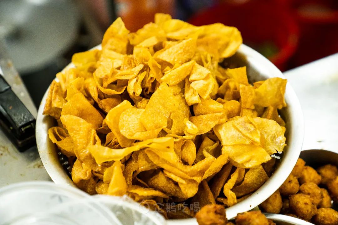 辣到落泪也舍不得停嘴的宝藏城市，不是长沙成都重庆