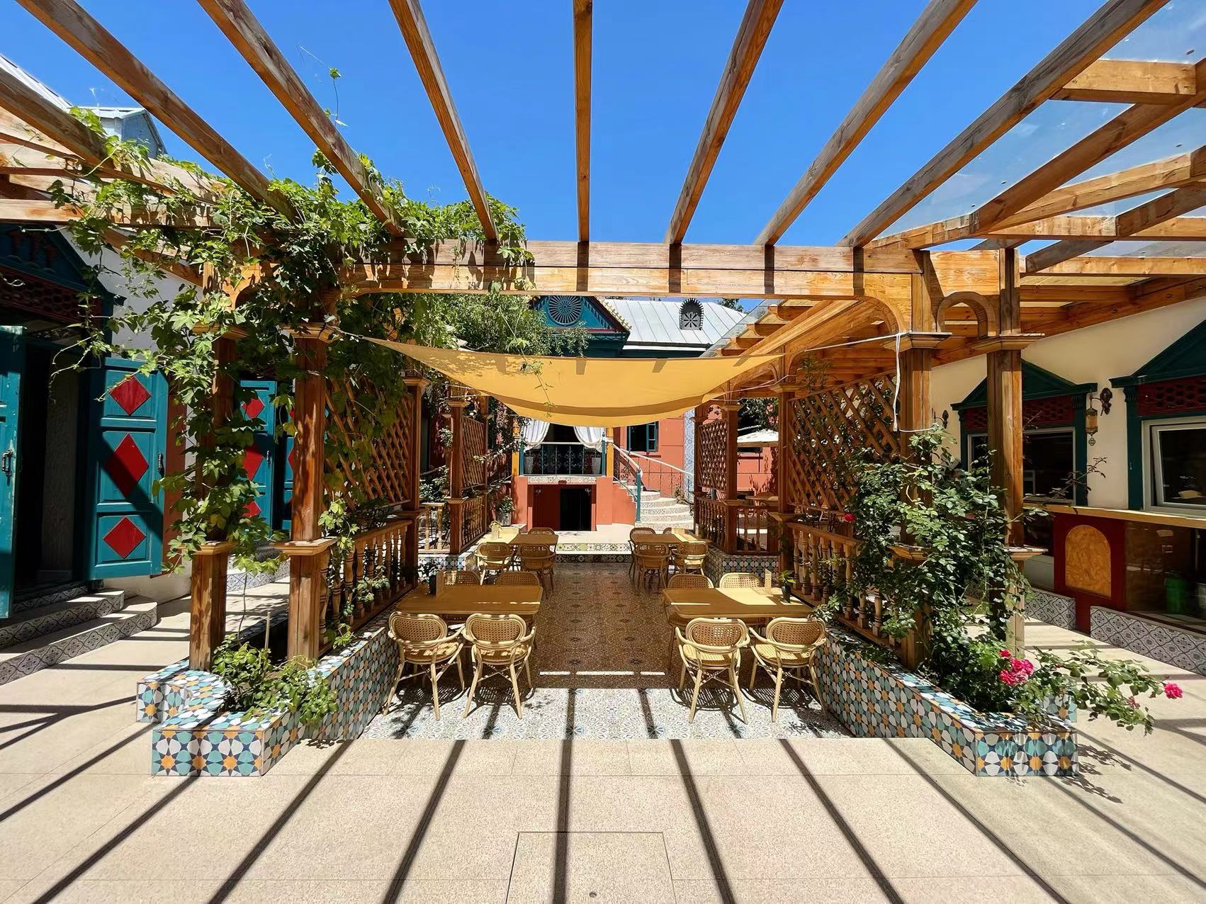 伊犁新丝路美食,伊宁市新开美食