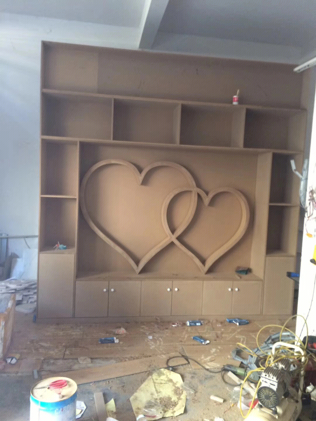 全屋定制比木工做柜子贵多少钱,木工打柜子和全屋定制有啥区别