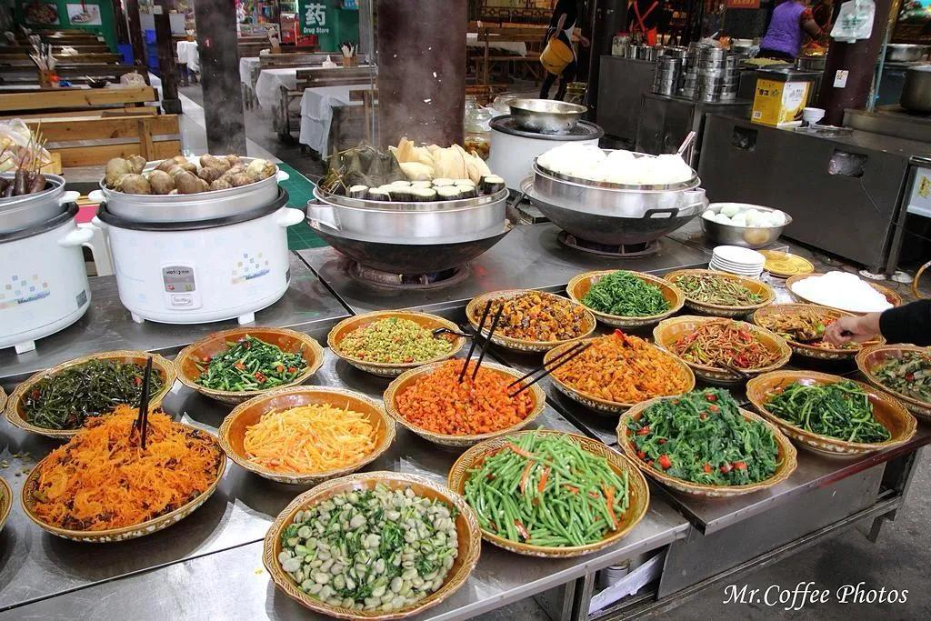 成都美食一条街排行榜成华区,成都美食宽窄巷子店