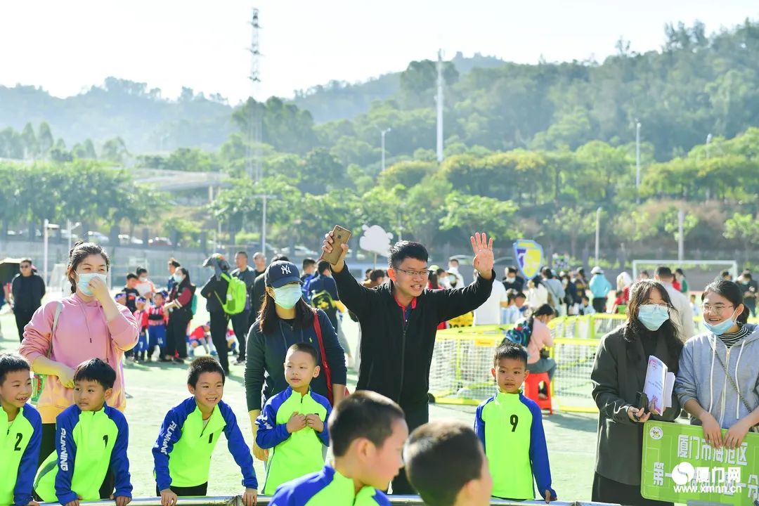 派迪茵助力厦门海沧区成功举办第七届海娃杯幼儿园足球嘉年华活动