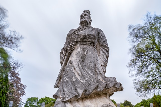 端午节重温历史纪念屈原,端午节为什么要纪念屈原100字
