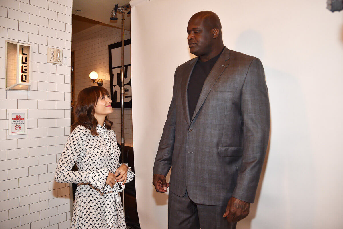 身高惊讶众人,令人惊讶的身高男娱乐圈