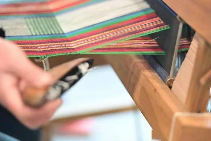 沿着黄河遇见“手造”丨澄泥印、黑陶、鲁锦……从指尖感受黄河文化千年神韵