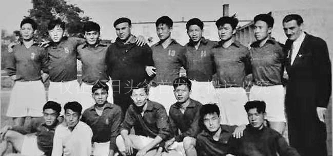 他是上海足球的领路人，曾两度错失奥运会，初代国脚方纫秋