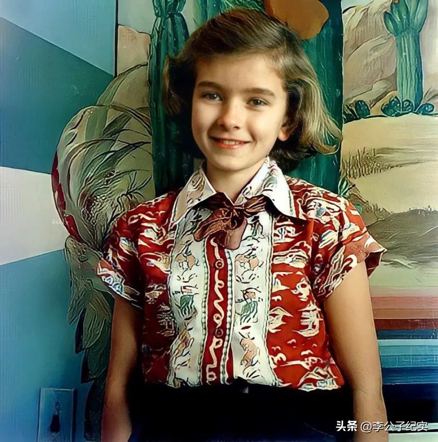 81岁亿万女富婆：害怕被吃甩掉安东尼，牵手卡戴珊26岁前男友