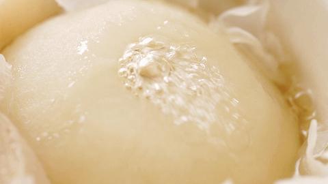 小孩支气管炎反复咳嗽煲什么汤喝,小孩子喉咙反复发炎咳嗽喝什么汤