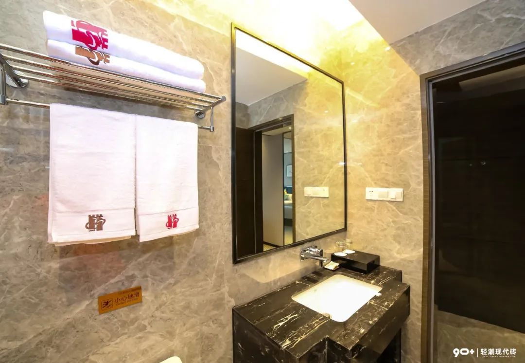 宜昌长城假日酒店预订,湖北宜昌长城假日酒店定位