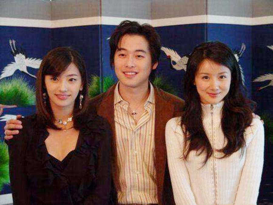 明星改善v型脸,为什么现在的女明星都是v型脸