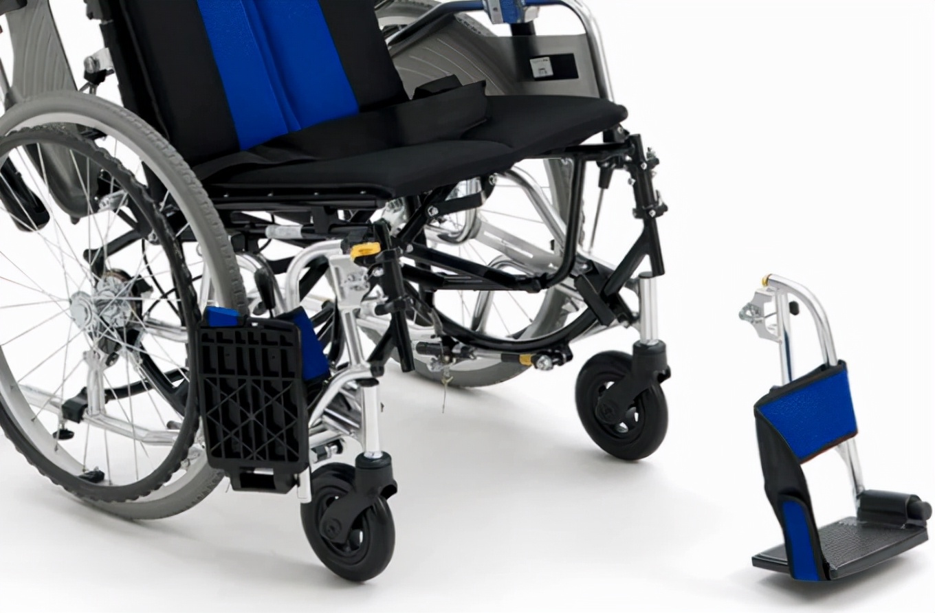 老年人专用轮椅怎么挑选,如何给老人挑选手动轮椅