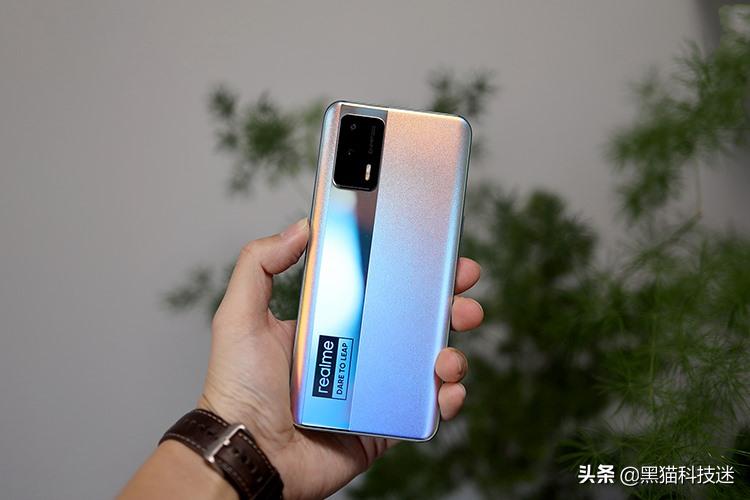 联发科天玑1200和高通骁龙888plus,天玑1200骁龙888和麒麟9000哪个好