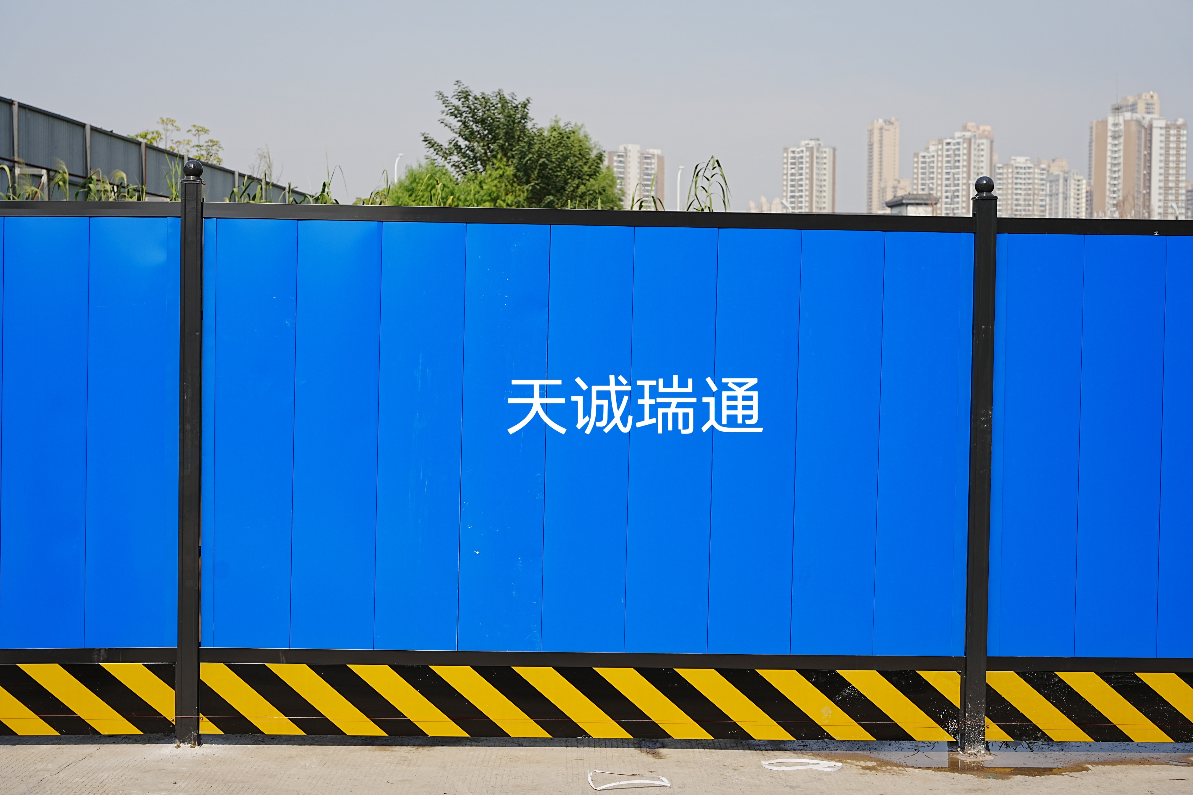 常州建筑工地围挡厂,建筑工地旧铁皮围挡