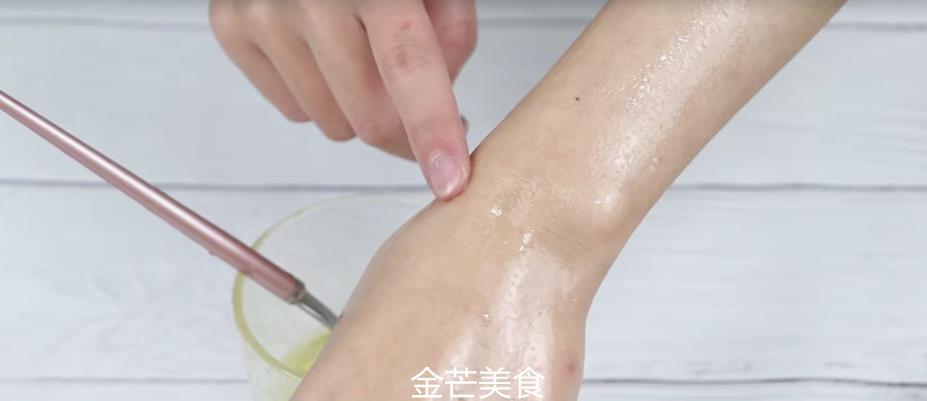 最简单的去手褶皱的方法,手上褶皱多怎么办