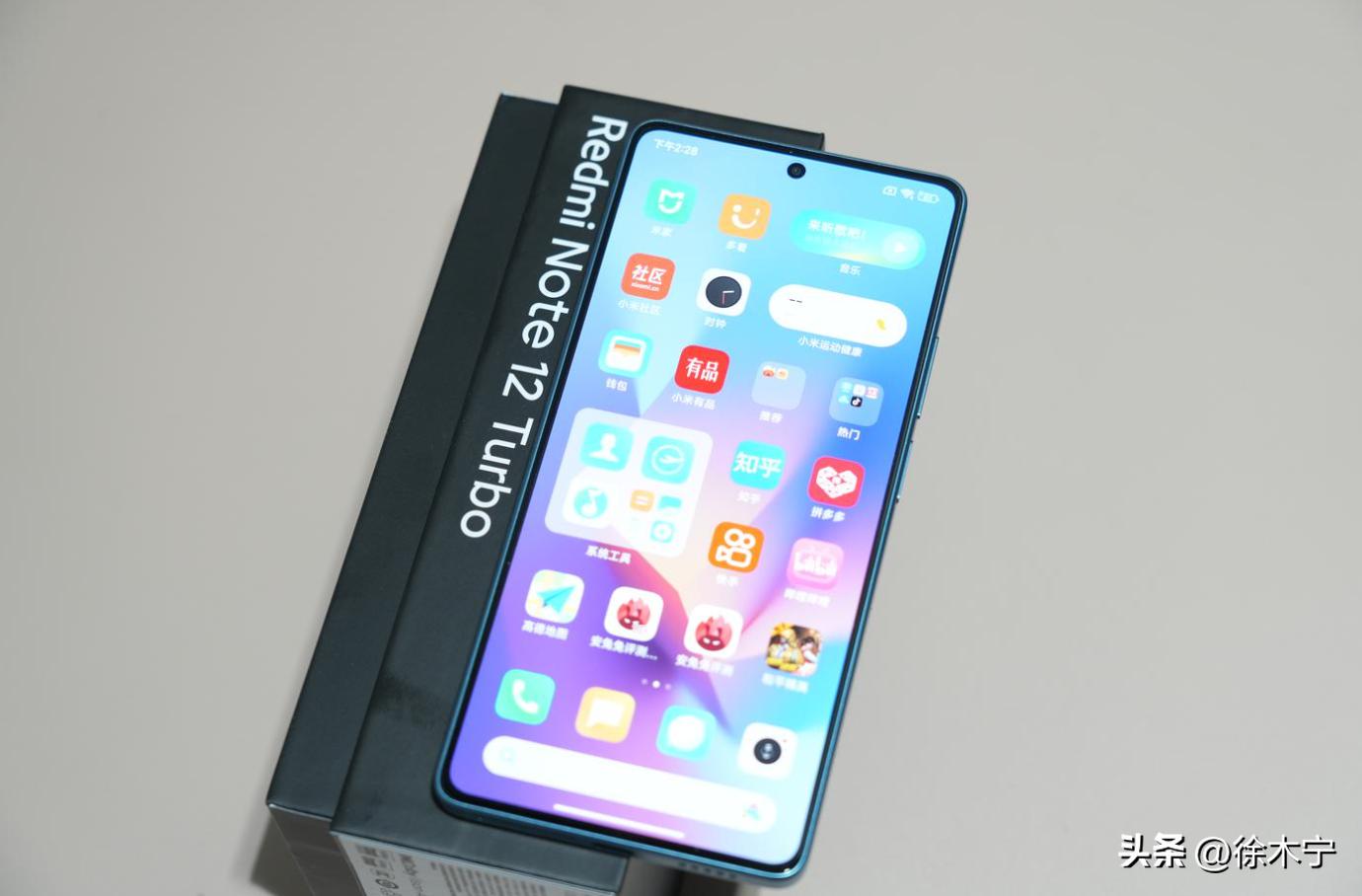 2千元左右几乎零差评的五款手机,目前2000元内最值得入手的手机