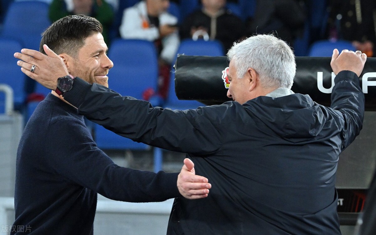 勒沃库森对阵罗马采访,勒沃库森角球误判