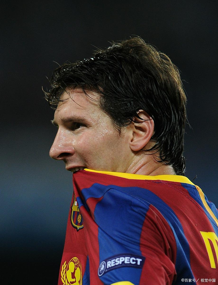 39岁球王梅西,梅西被官方称球王