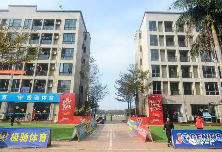 为什么球迷痛骂国安输给县级球队，却为国外“豪门杀手”欢呼？