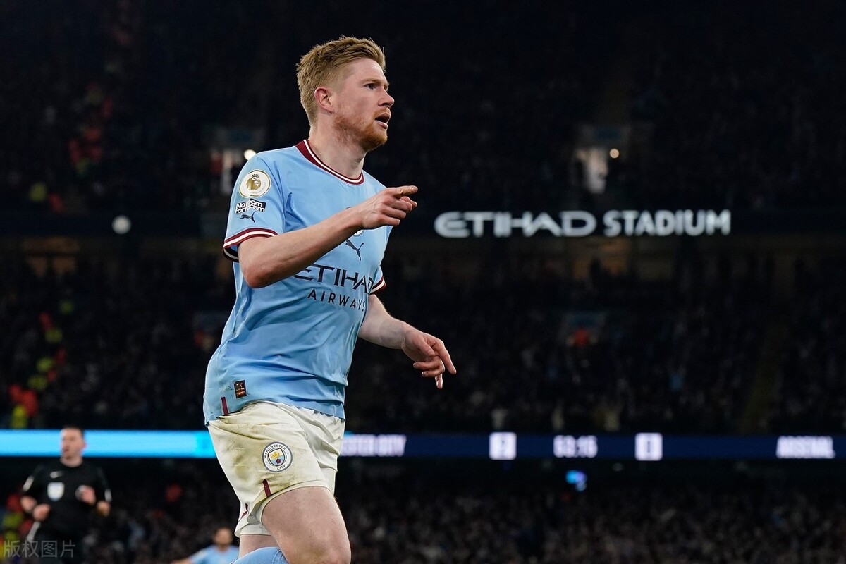 德布劳内cos丁丁历险记,德布劳内变装帅照