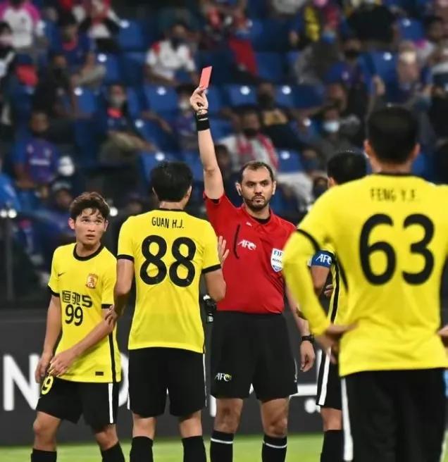 关浩津被广州队开除,关浩津回应被俱乐部开除