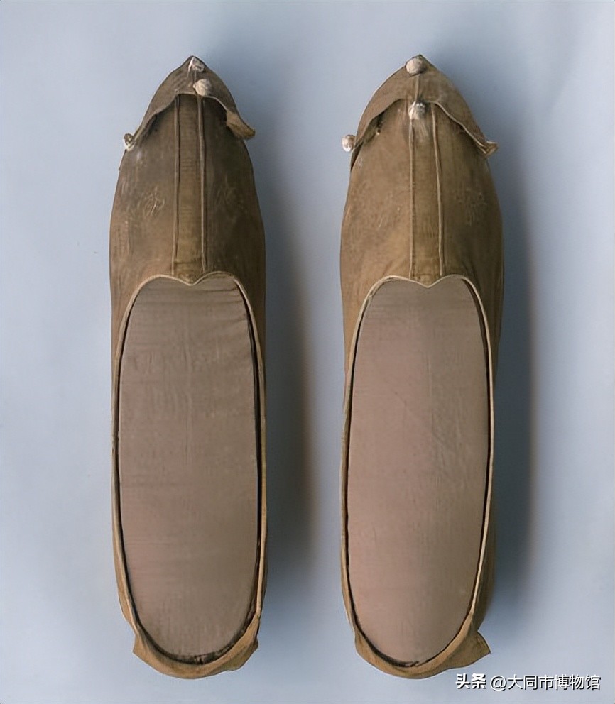 【博学苑】浅谈云头丝织鞋的保护与修复