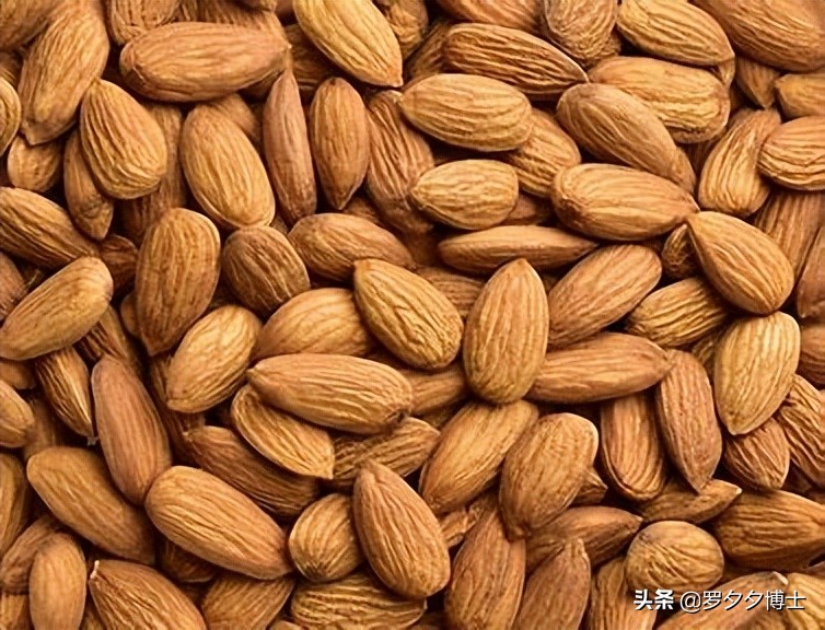 为什么坚果类能抑制老年痴呆,坚果对老年人有好处吗
