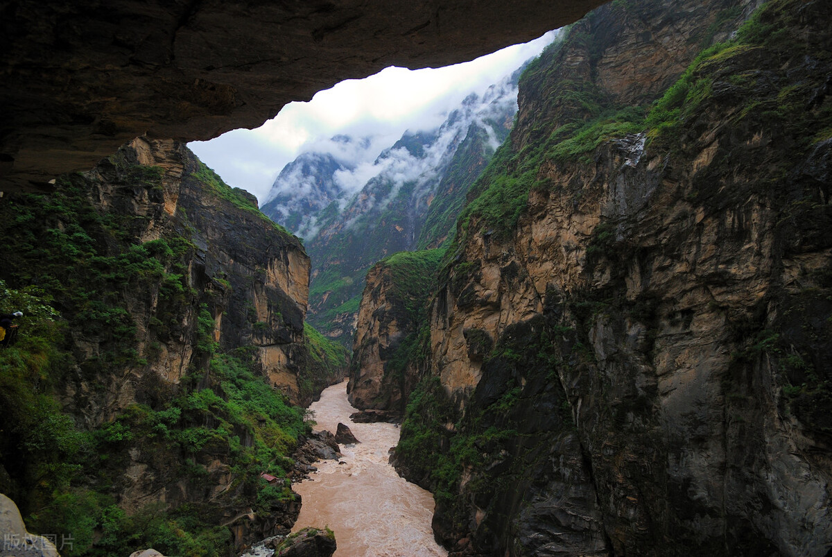 自驾哪里最好玩中国十大自驾游,自驾游5大经典路线自驾游攻略