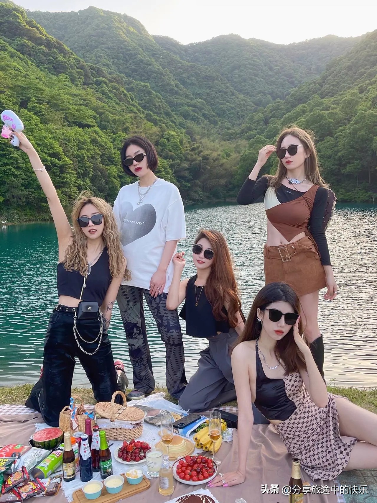 跟团去苏州同里古镇四天多少钱，去苏州同里古镇4日游费用多少