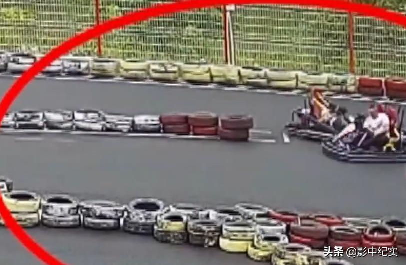 十岁的男孩开卡丁车追尾,10岁男孩玩卡丁车拦腰截瘫