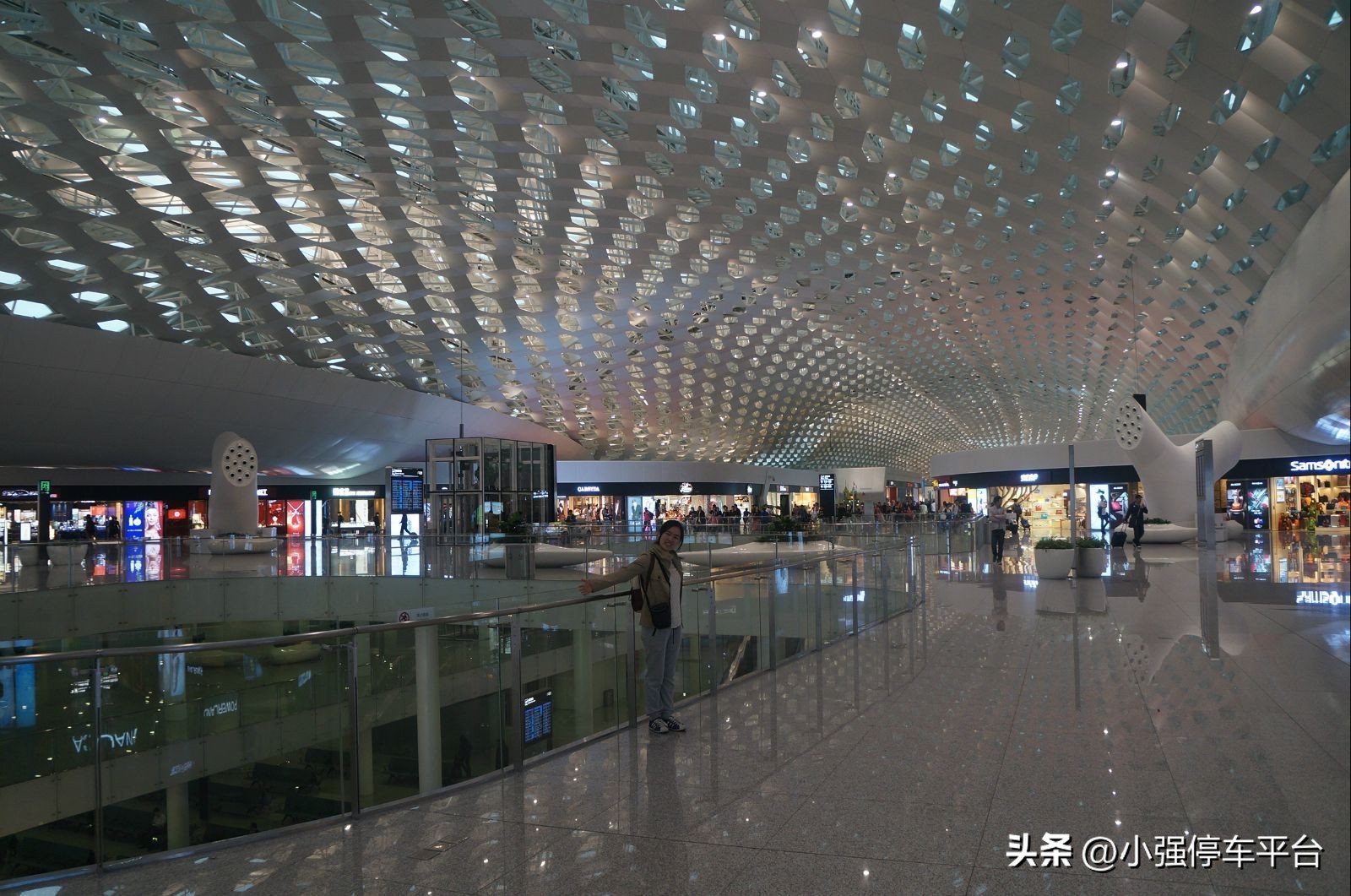 深圳机场停车场收费多少钱一天,宝安机场停车场收费一天多少钱