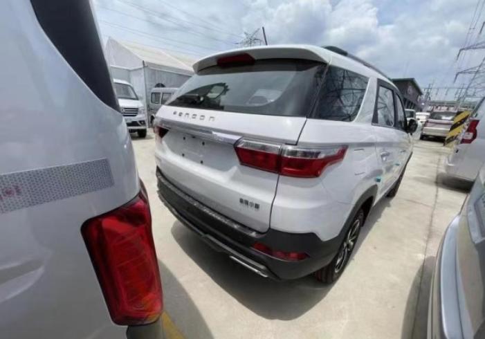 东风风光新款5601.5t,东风风光s560汽车图片