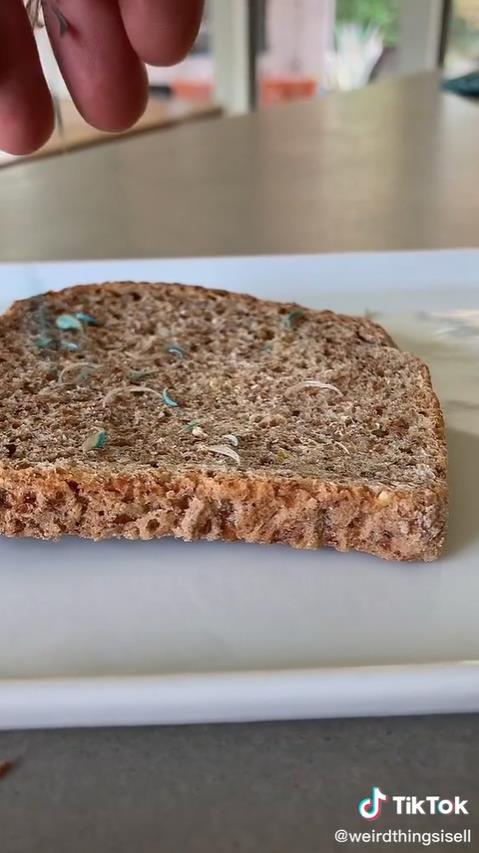 美国女子网售重口垃圾：灰尘脏水，指甲舌苔，真有人高价买？