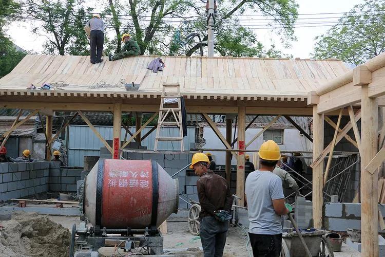 违规加盖房屋强制拆除的最新政策,旧房翻建加盖属于违建吗