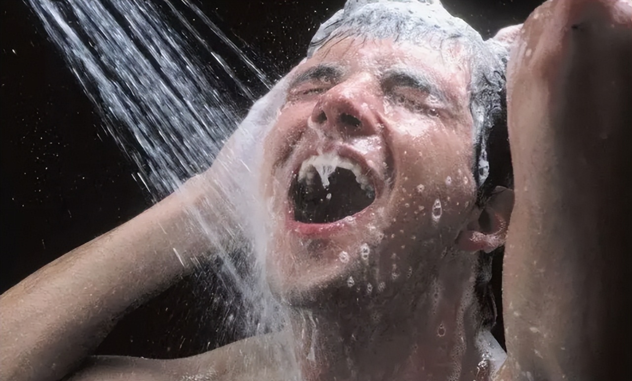 拔火罐吸出来的是湿气还是毒素,拔火罐吸出来的瘀血是体内毒素吗