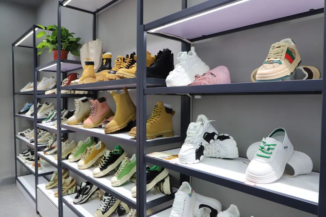 惊艳！！！西译商业街上线