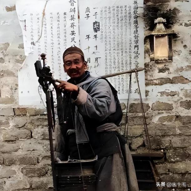 女子为活命，脱下衣服让日本人拍摄，被*辱侮**致死,2