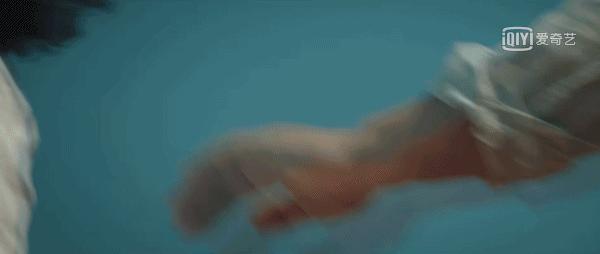 在流水线的国产剧市场，这硬挺的“奇葩”，填补了国产剧的空白？