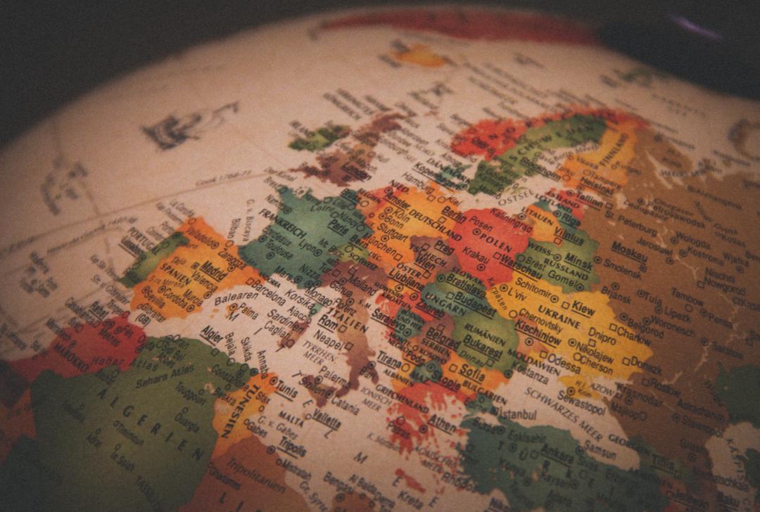 中国入境隔离时间暴减,改成7+3,全面放宽,回国容易了