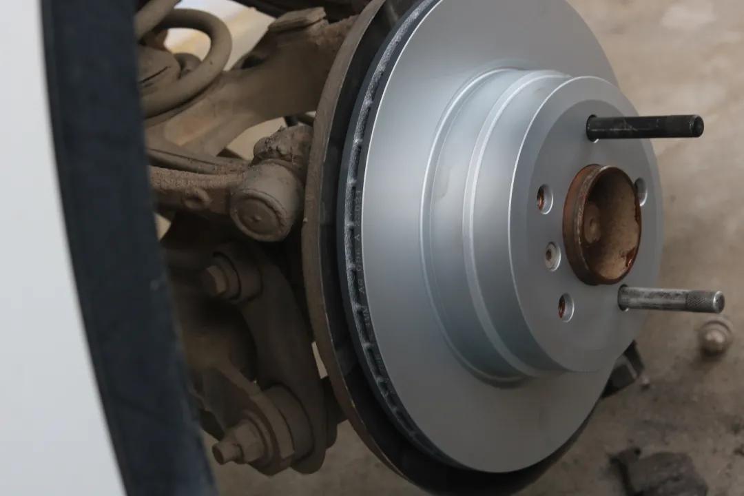 宝马x5翻新全过程,宝马x5老车翻新重庆渝北