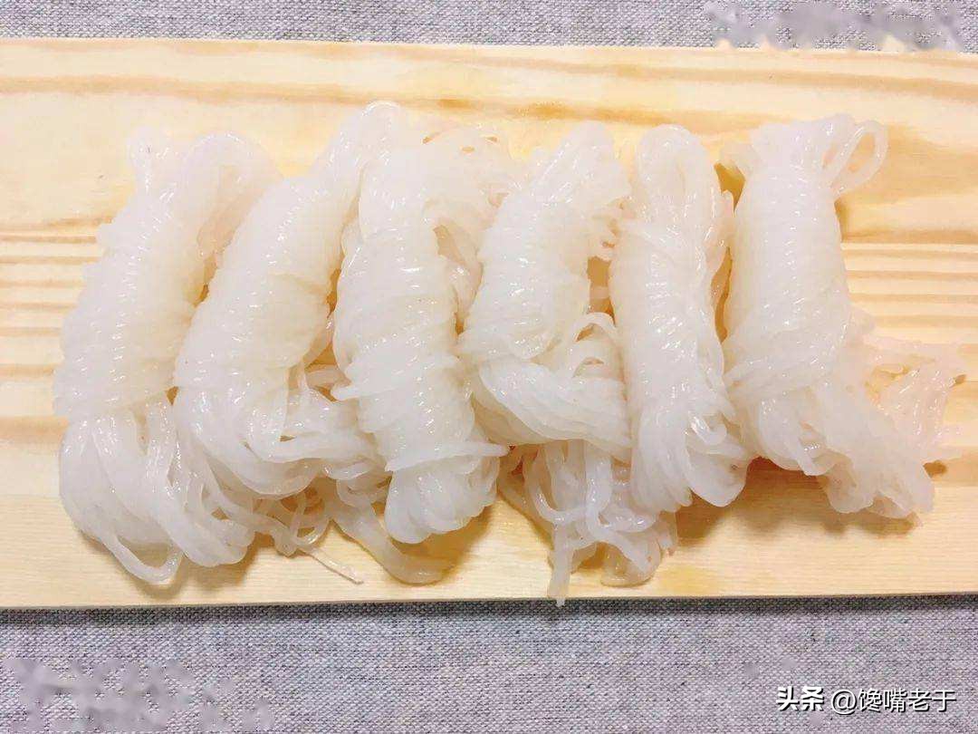 魔芋丝到底是什么东西,黑魔芋块和魔芋丝有什么区别