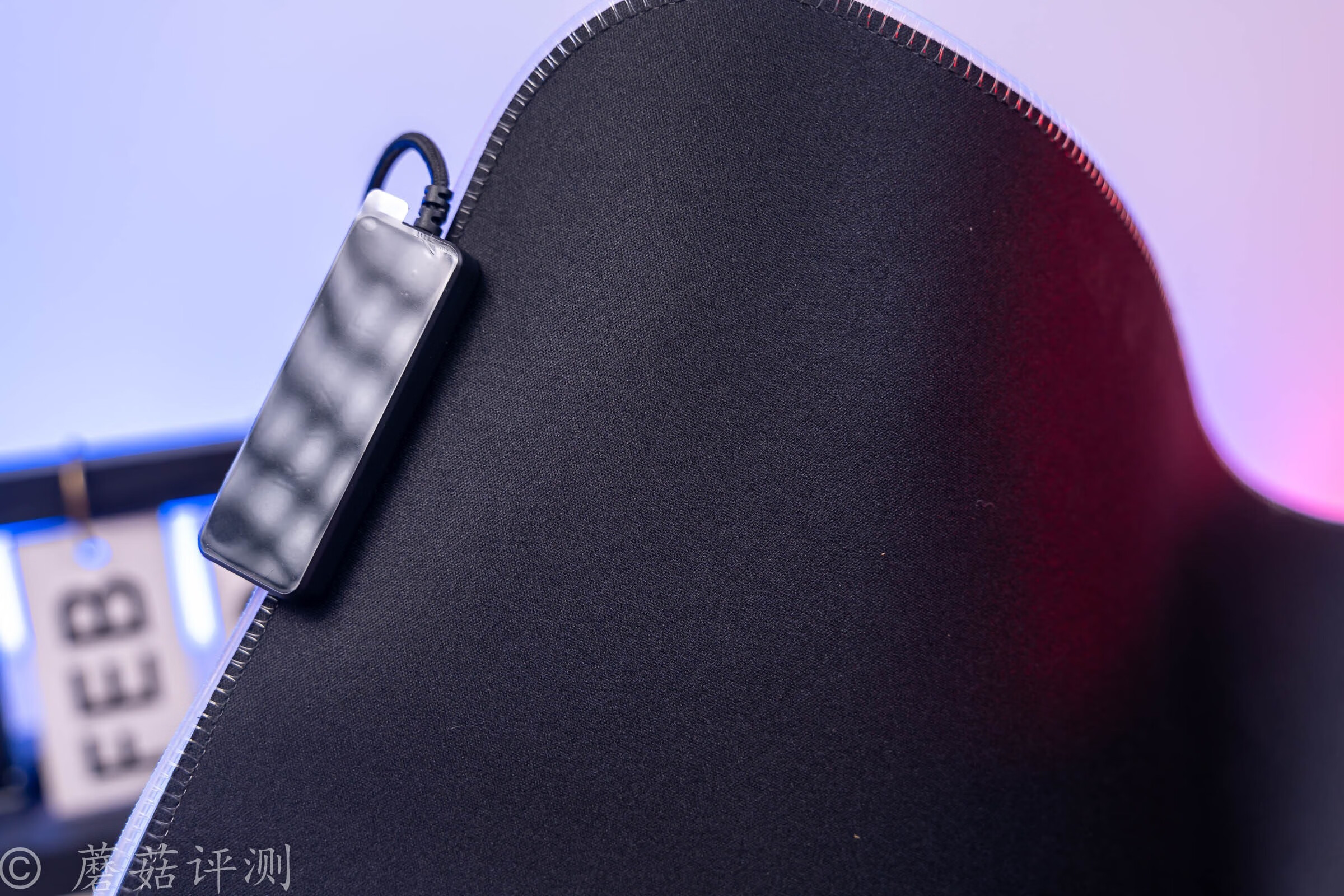 雷蛇重甲虫幻彩版鼠标垫不够丝滑,雷蛇razergigantusv2鼠标垫