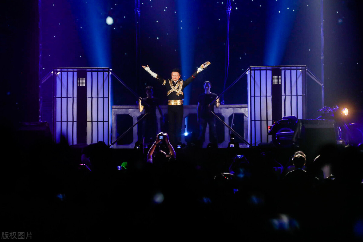 杰克逊去世12年后小儿子遭霸凌,杰克逊大儿子遗传病